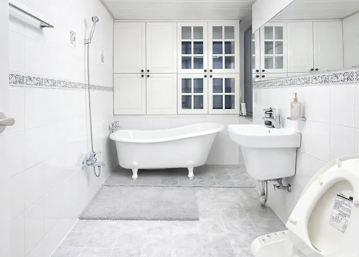 A Comfortable And Stylish House In The Center * Seoel