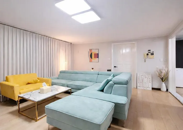 Appartement A Comfortable And Stylish House In The Center *